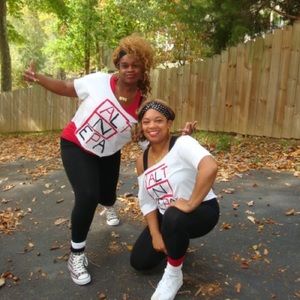 Meet your Posher, Shae (the one on the left)